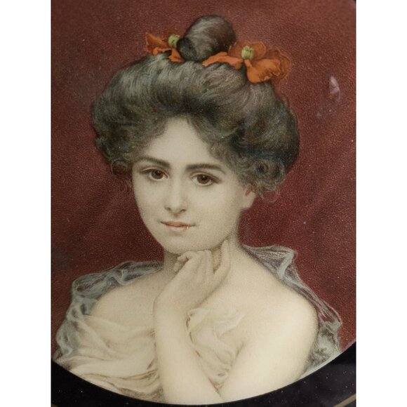 Reverse Painted Vintage Flue Cover With Victorian Lady Portrait & Gold Rim Trim - Picture 2 of 4